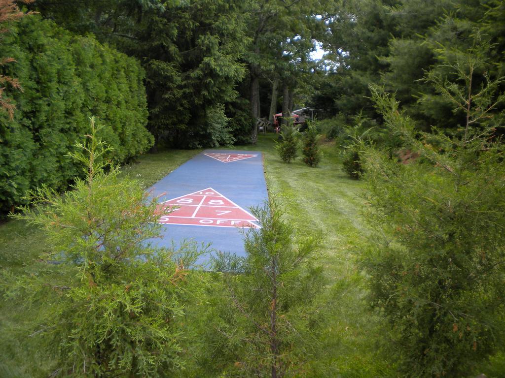 Hamptons Vacation Inn Hampton Bays Exterior foto